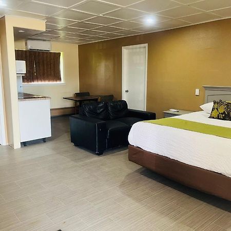 Travelodge By Wyndham Moose Jaw Kültér fotó